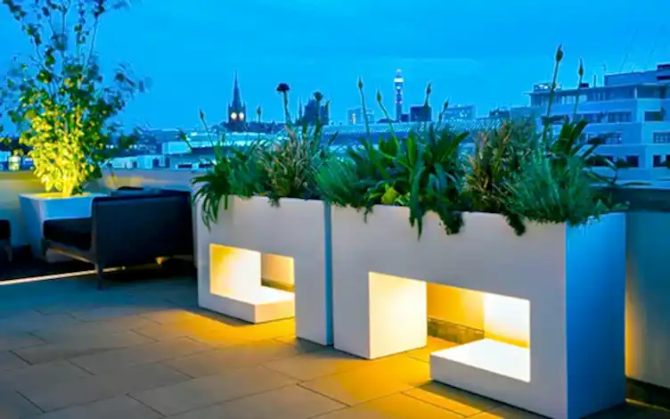 white planters