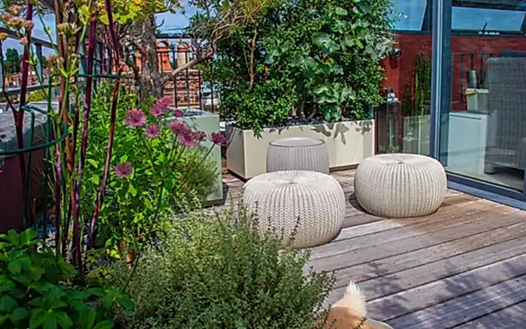 pouffe